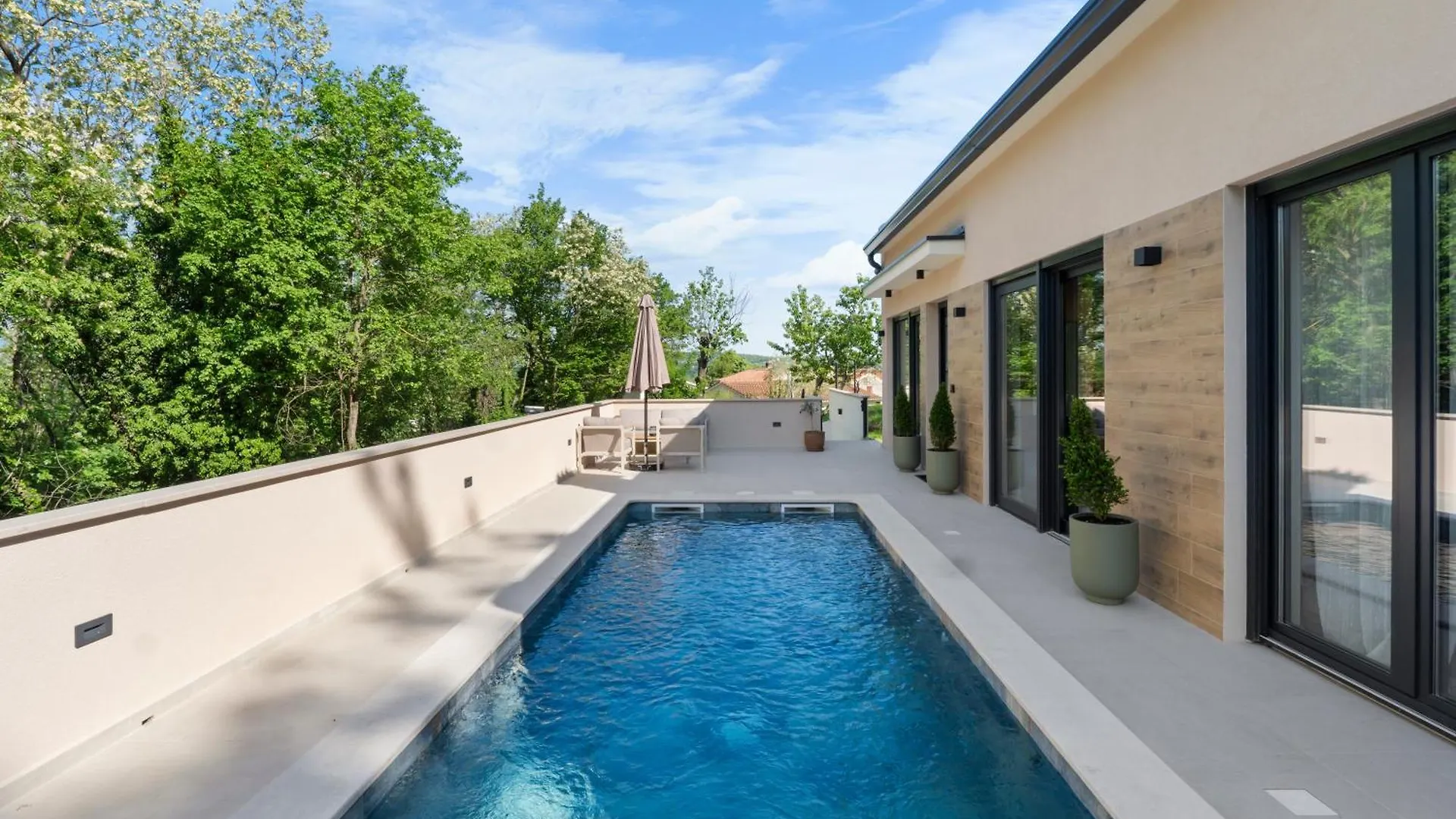 Charming Villa Harmonia With Heated Pool And Indoor Jacuzzi Surrounded By Nature Pićan Chorwacja